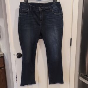 Blue Straight Leg Jeans with Mid-Rise Waist